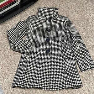 Sakura 100% wool Houndstooth Button-Up Coat- almost new